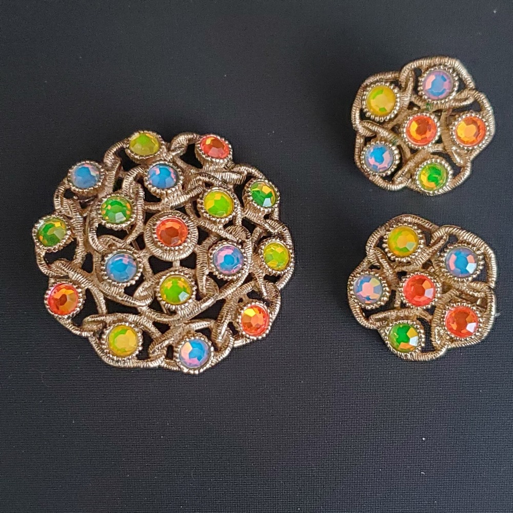 VTG SARAH COVENTRY "Moon Lites" Iridescent Rhinestone Brooch & Earrings Set 60's